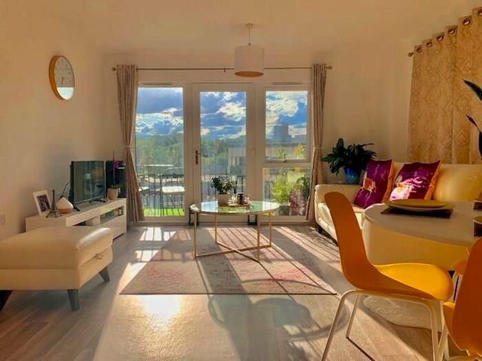 2 Bedroom Flat To Rent In Hamilton Apartments Spring Street, Birmingham, B15