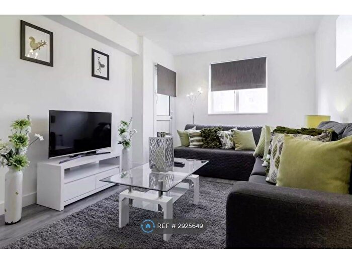 4 Bedroom Flat To Rent In Patterdale, London, NW1
