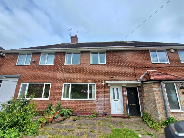 3 Bedroom Terraced House To Rent In Overdale Road, Quinton, B32