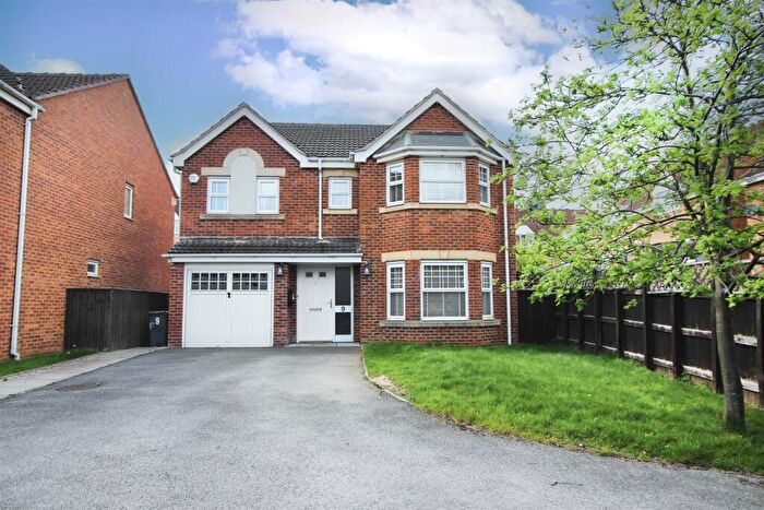 4 Bedroom Detached House For Sale In Cavalier Court, Balby, Doncaster, DN4