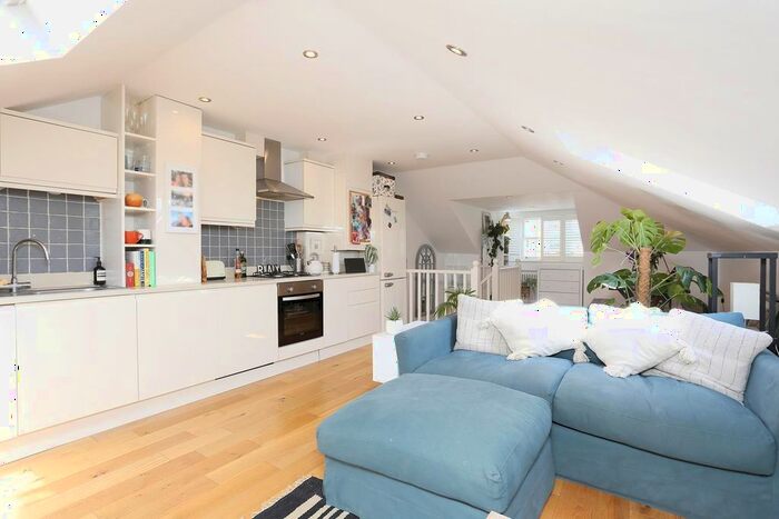 1 Bedroom Flat To Rent In Church Road, Crystal Palace, London, SE19