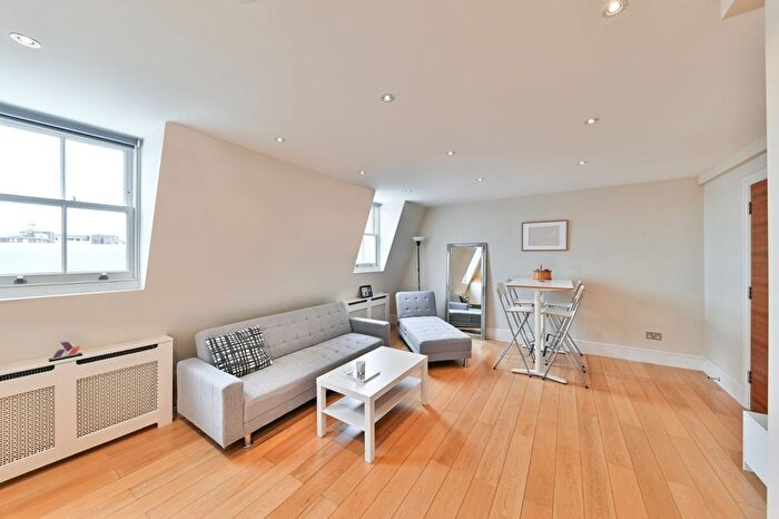 1 Bedroom Flat For Sale In Hogarth Road, South Kensington, London, SW5