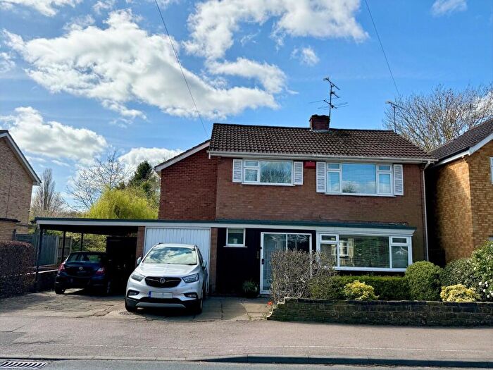 4 Bedroom Detached House For Sale In Rosemead Drive, Oadby, Leicester, LE2