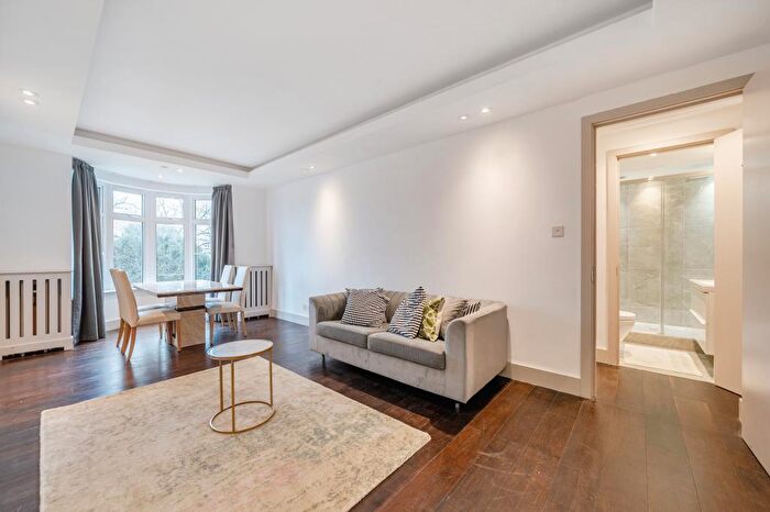 2 Bedroom Flat To Rent In Hall Road, London, NW8