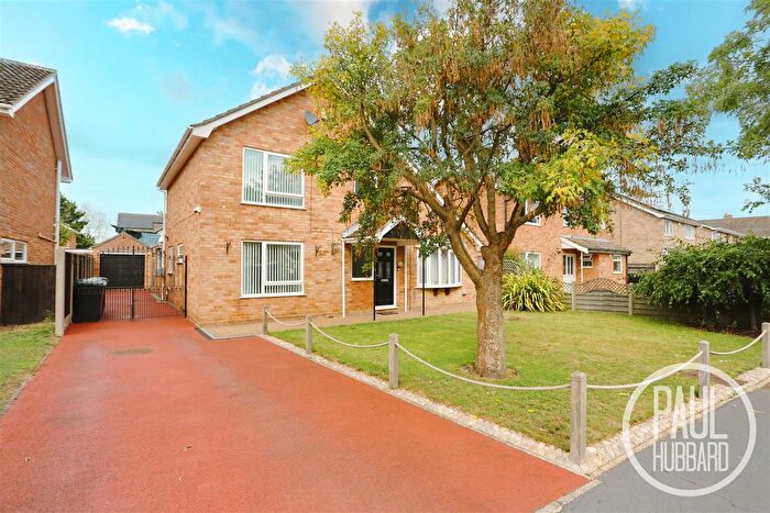 4 Bedroom Detached House For Sale In Noel Road, Oulton Broad, NR32
