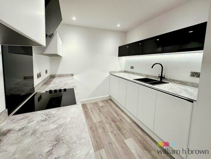 2 Bedroom Apartment To Rent In The Gables, Blenheim Road, Lincoln, LN1