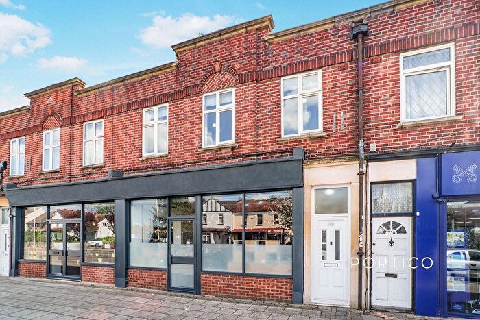 2 Bedroom Flat To Rent In Cranbrook Road, Ilford, IG6