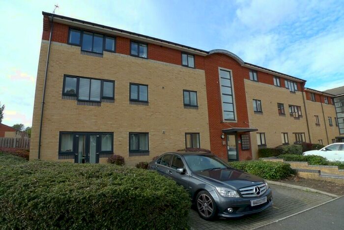 3 Bedroom Apartment To Rent In Frognal Place, Sidcup, DA14
