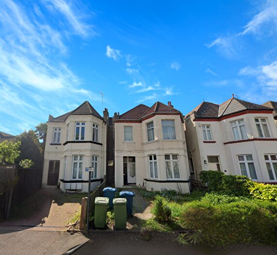 1 Bedroom Flat To Rent In Kenton Avenue, Harrow, Middlesex, HA1