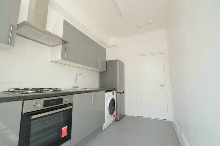 2 Bedroom Flat To Rent In Burrage Road, London, SE18