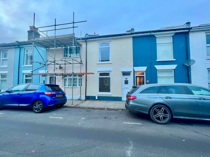 2 Bedroom House To Rent In Brompton Road, Southsea, PO4