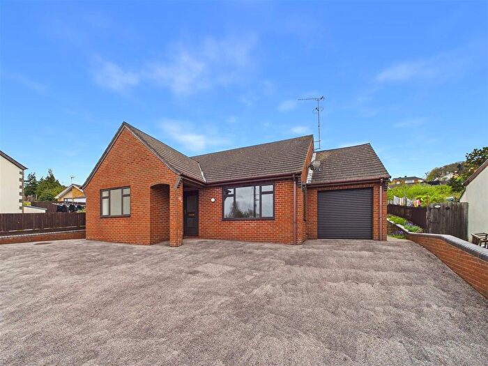 2 Bedroom Detached Bungalow For Sale In Ruspidge Road, Cinderford, GL14