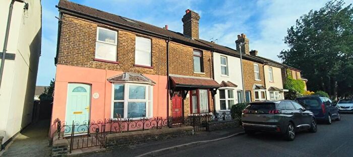 4 Bedroom End Of Terrace House For Sale In Church Field, Snodland, ME6