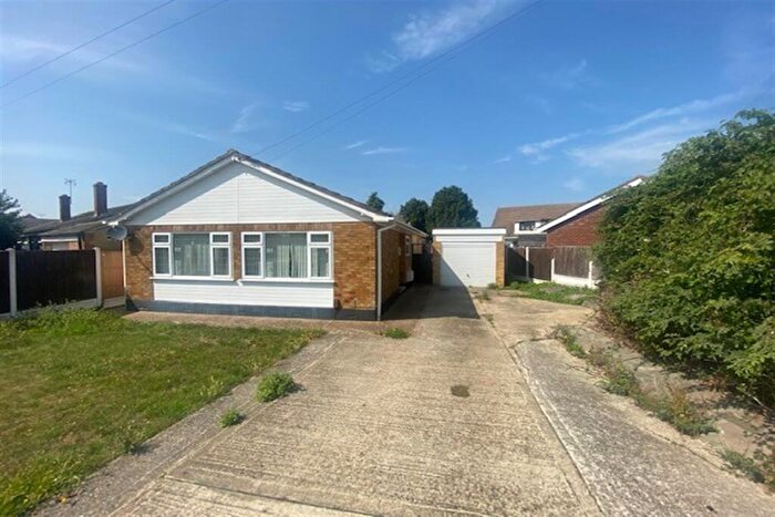 3 Bedroom Bungalow To Rent In Bedroom Ground Floor Bungalow In Canvey Island, SS8