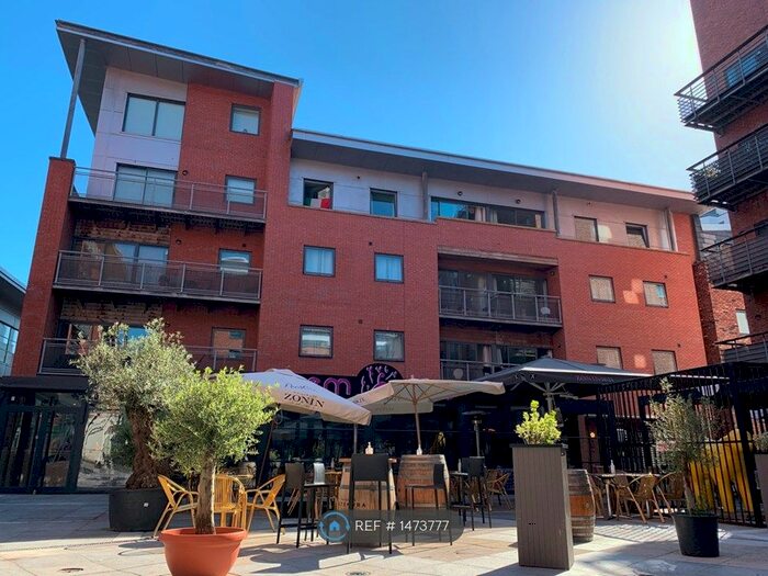 2 Bedroom Flat To Rent In Madison Square, Liverpool, L1