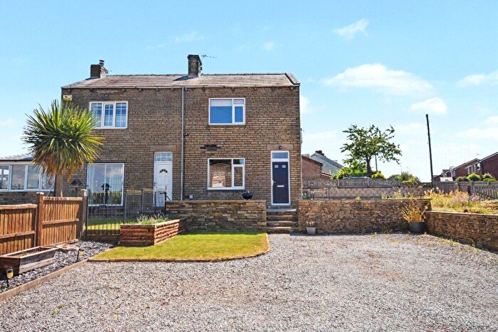 2 Bedroom Semi-Detached House For Sale In South Lane, Netherton, Wakefield, West Yorkshire, WF4