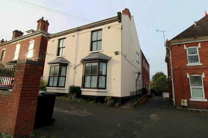 1 Bedroom Flat To Rent In Worcester Street, Stourbridge, DY8
