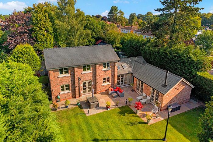 2 Bedroom Detached House For Sale In Mobberley Road, Knutsford, WA16