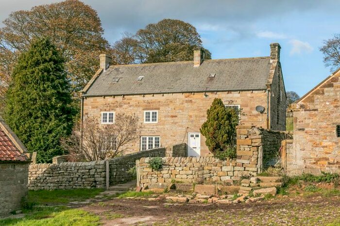 6 Bedroom Detached House For Sale In Egton, Whitby, YO21
