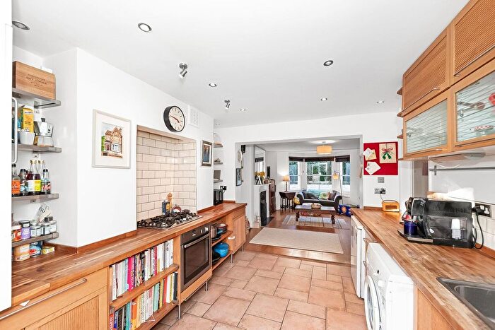 2 Bedroom Maisonette For Sale In Colby Road, Crystal Palace, London, SE19