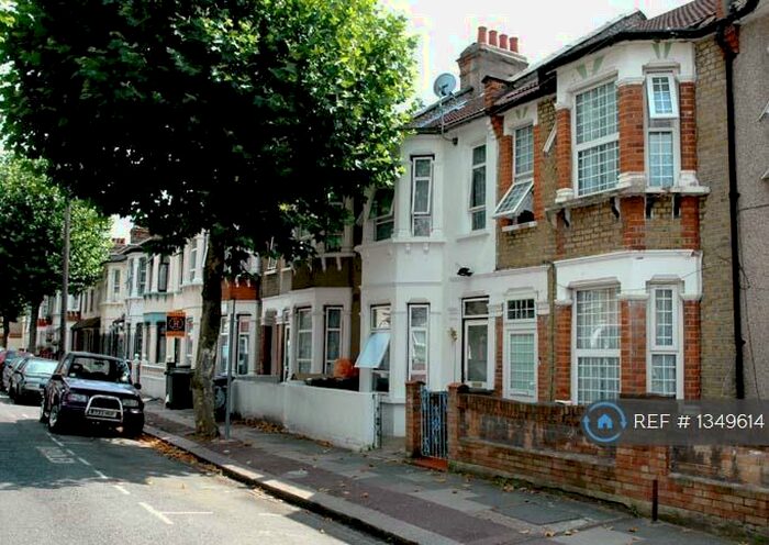 1 Bedroom Flat To Rent In Waghorn Road, London, E13