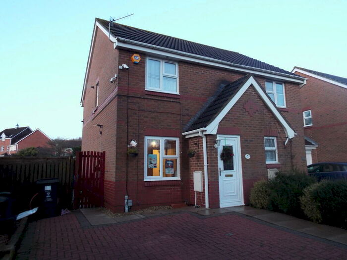 2 Bedroom House To Rent In Bergman Close, Abbey Meads, SN25