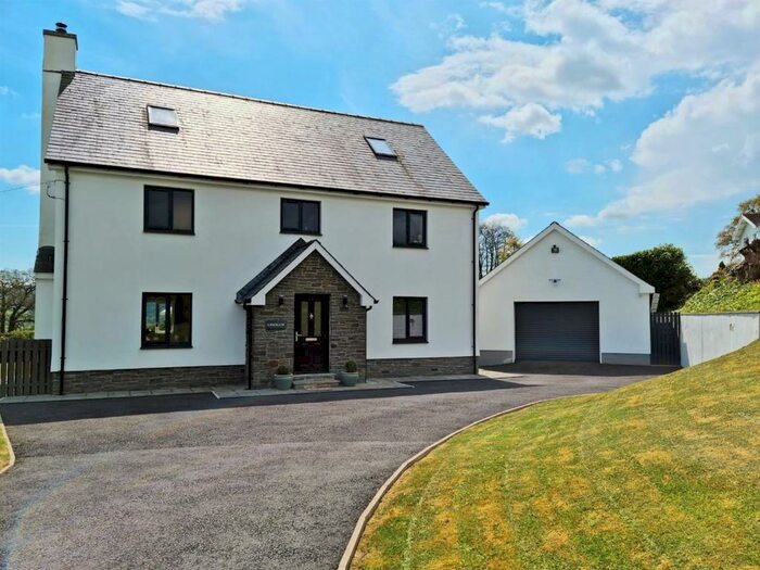 4 Bedroom Detached House For Sale In Dryslwyn, Carmarthen, SA32