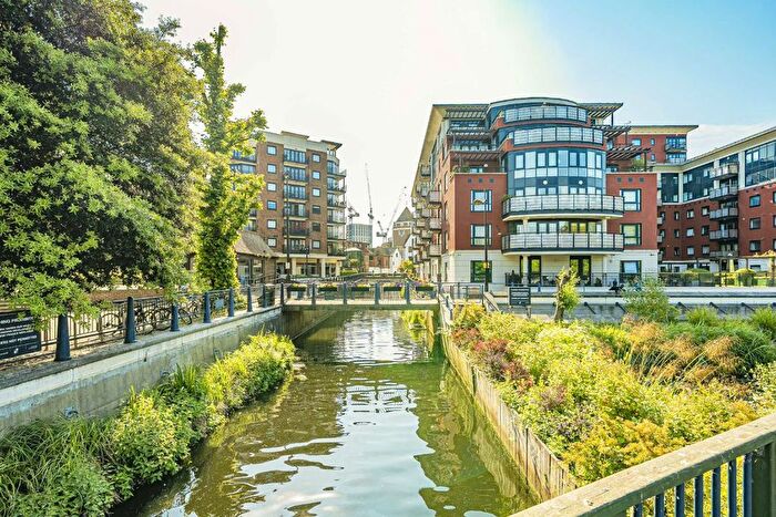 2 Bedroom Flat To Rent In Wadbrook Street, Kingston Upon Thames, KT1