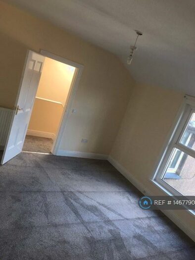2 Bedroom Flat To Rent In Gwelfor, Llanrwst, LL26