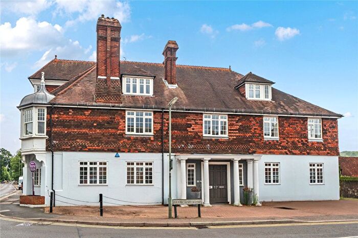 1 Bedroom Flat To Rent In Catteshall Road, Godalming, Surrey, GU7