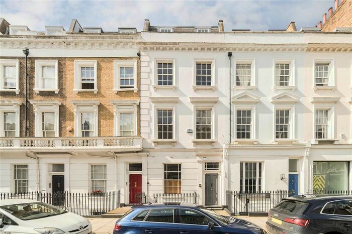 3 Bedroom Maisonette To Rent In Cambridge Street, London, SW1V