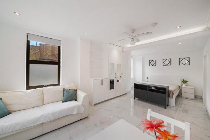 Studio To Rent In Wood Lane, Shepherd's Bush, W12