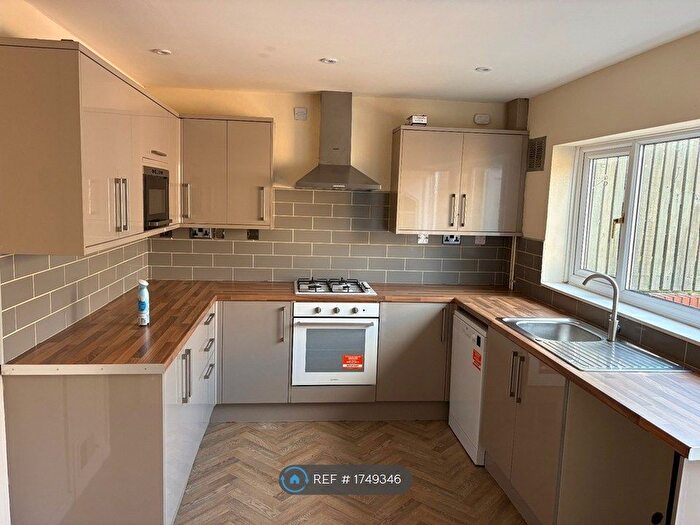 3 Bedroom Terraced House To Rent In Muirfield Gardens, Birmingham, B38