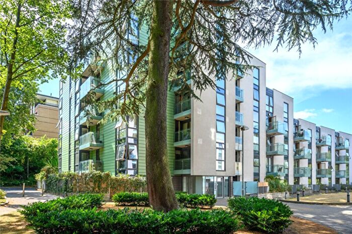 2 Bedroom Apartment To Rent In Hornsey Lane, Highgate, London, N6