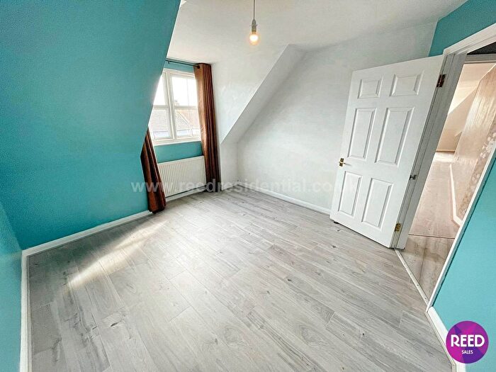 2 Bedroom Flat For Sale In Ness Road, Shoeburyness, SS3