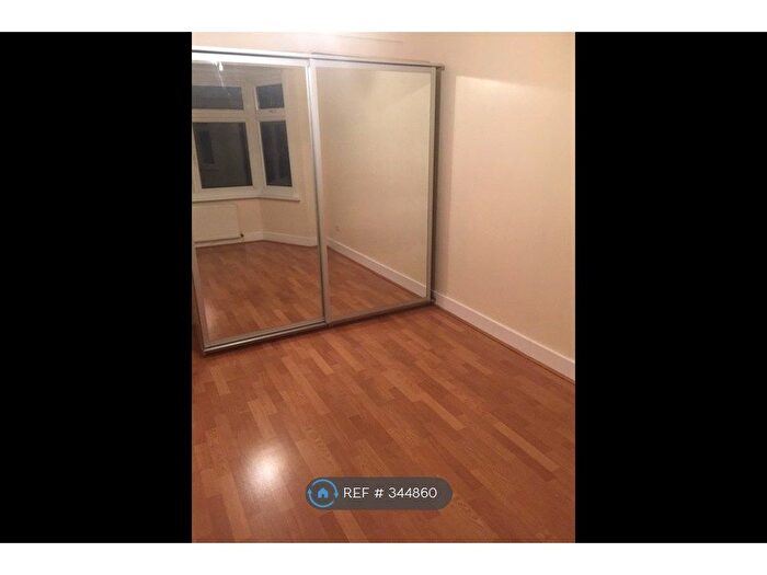 3 Bedroom Terraced House To Rent In Roxy Avenue, Romford, RM6