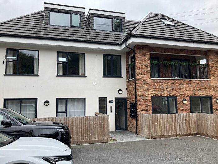 2 Bedroom Flat To Rent In Box Ridge Avenue, CR8