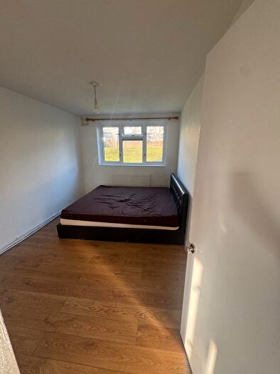 1 Bedroom Flat For Sale In Madras Road, IG1