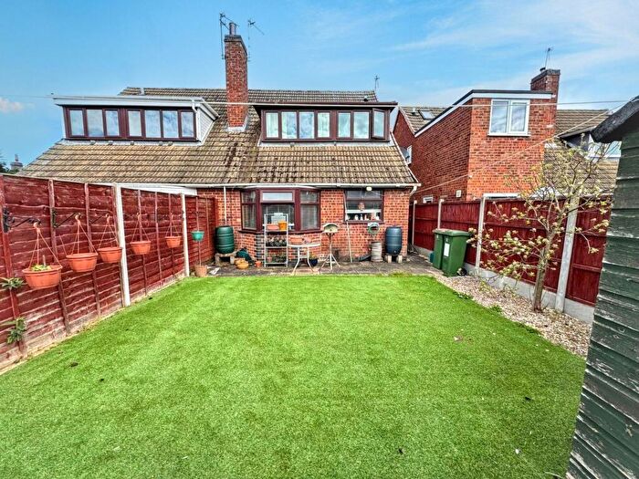 3 Bedroom Semi-Detached House For Sale In Hazelbank Road, Countesthorpe, LE8