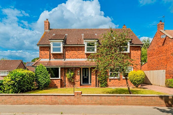 5 Bedroom Detached House For Sale In Main Street, South Duffield, Selby, YO8