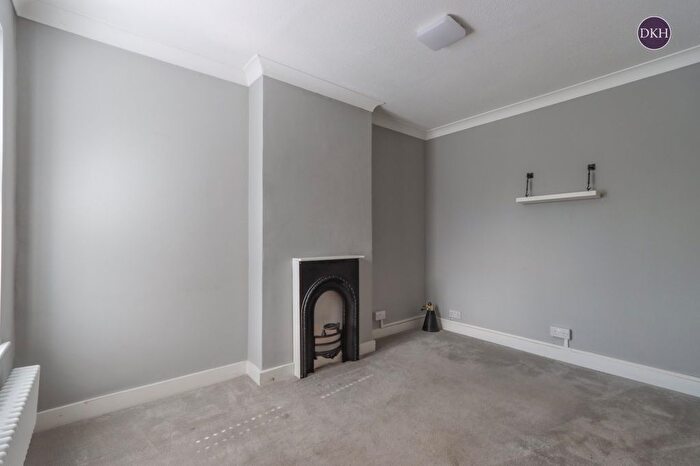 3 Bedroom End Of Terrace House For Sale In Church Lane, Kings Langley, Hertfordshire, WD4