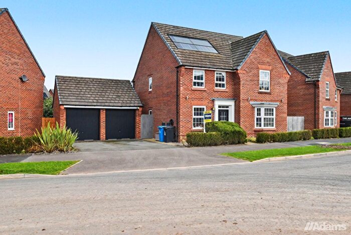 4 Bedroom Detached House For Sale In Walsingham Drive, Sandymoor, Cheshire, WA7