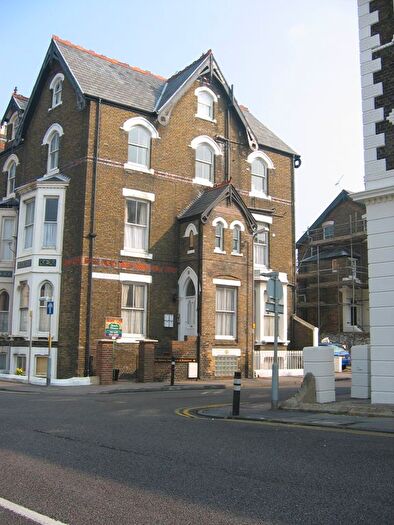 1 Bedroom Flat To Rent In Victoria Road, Deal, CT14