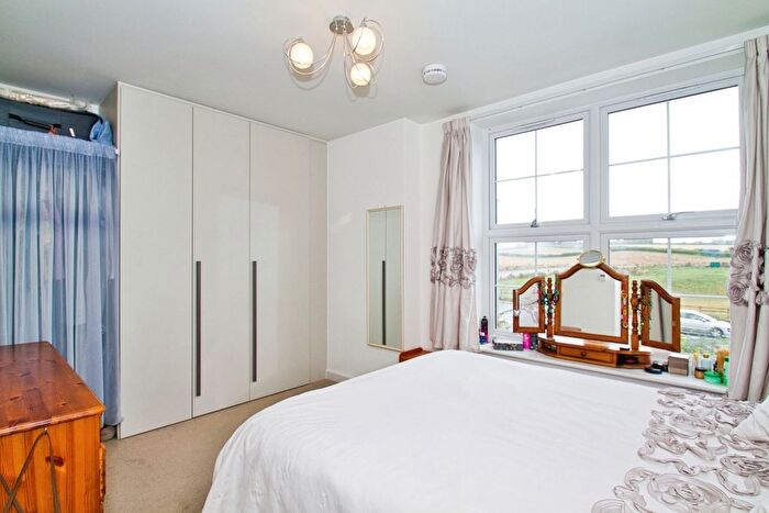 2 Bedroom Flat For Sale In Canon Woods Close, Sherborne, Dorset, DT9
