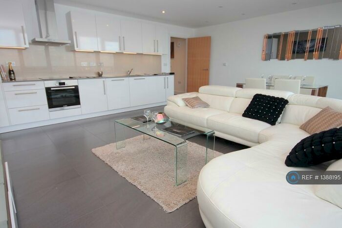 2 Bedroom Penthouse To Rent In Powis Street, London, SE18