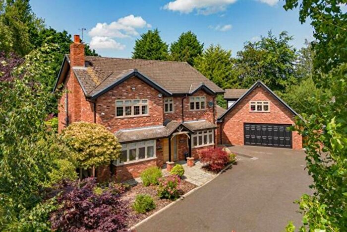 5 Bedroom Detached House For Sale In Sephton Avenue, Culcheth, WA3
