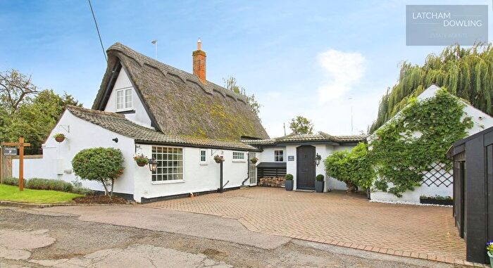 3 Bedroom Detached House For Sale In Nagshead Lane, Wyboston, MK44