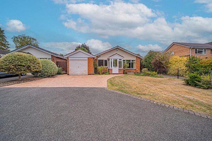 2 Bedroom Bungalow For Sale In Purnells Way, Knowle, B93
