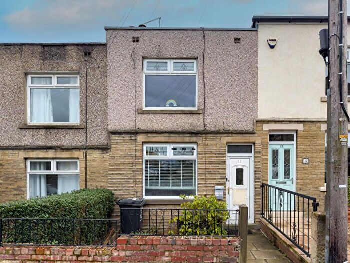 2 Bedroom Terraced House For Sale In Castle Avenue, Rastrick, HD6