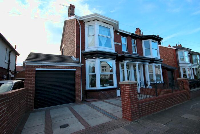 4 Bedroom Semi-Detached House To Rent In Granville Avenue, Hartlepool, TS26